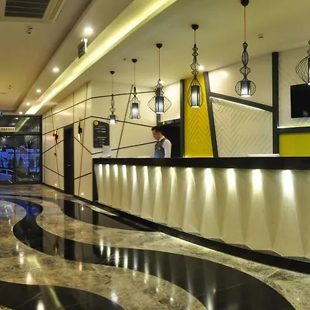 Campus Hill ホテル アランヤ