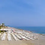 Ξενοδοχείο Campus Hill 5*
