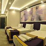 Hotel Campus Hill 5*
