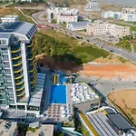 Campus Hill 5*