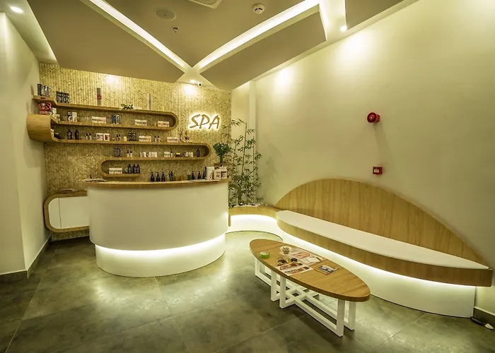 Campus Hill מלון 5*